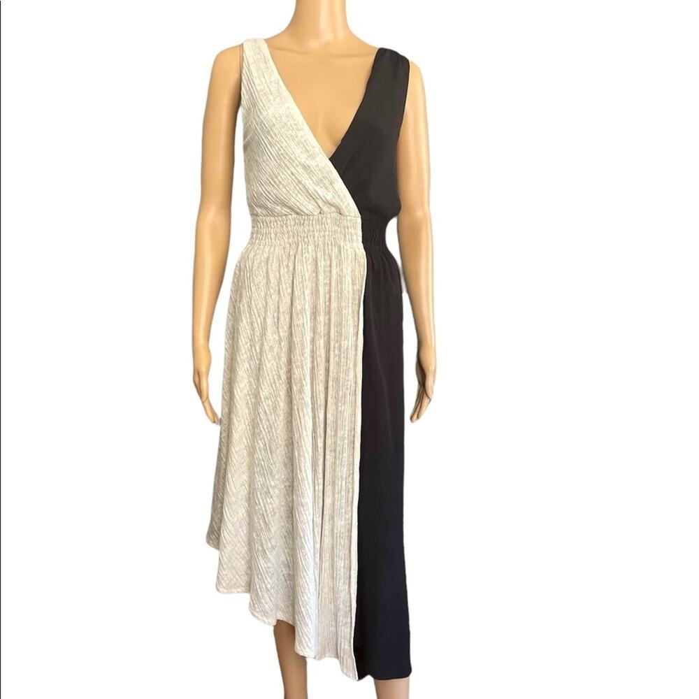 NWT Anthropologie Maeve Midi Dress M Casual Chic Two-Toned V Neck Black White
